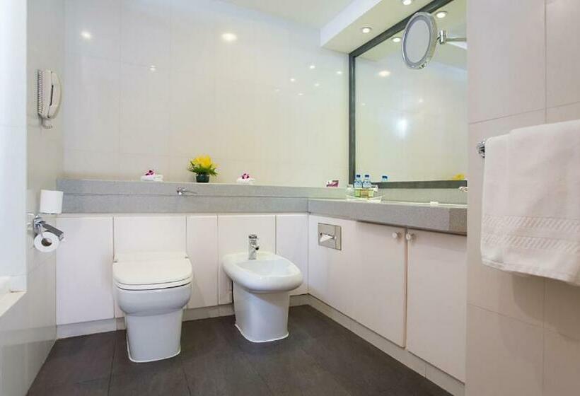 هتل Millennium Plaza Downtown