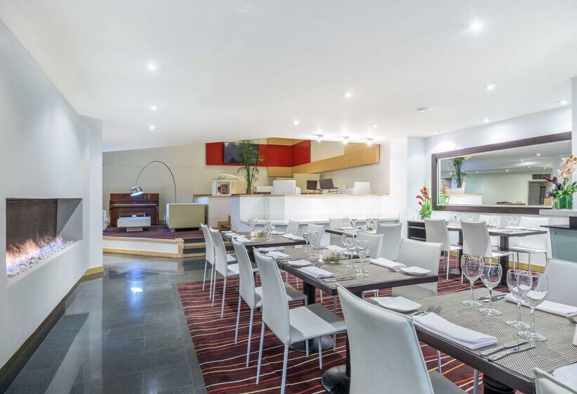 בית מלון כפרי Avani Royal Zona T Bogotá