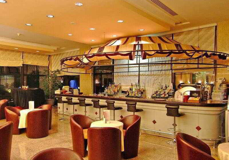 هتل Ozkaymak Falez