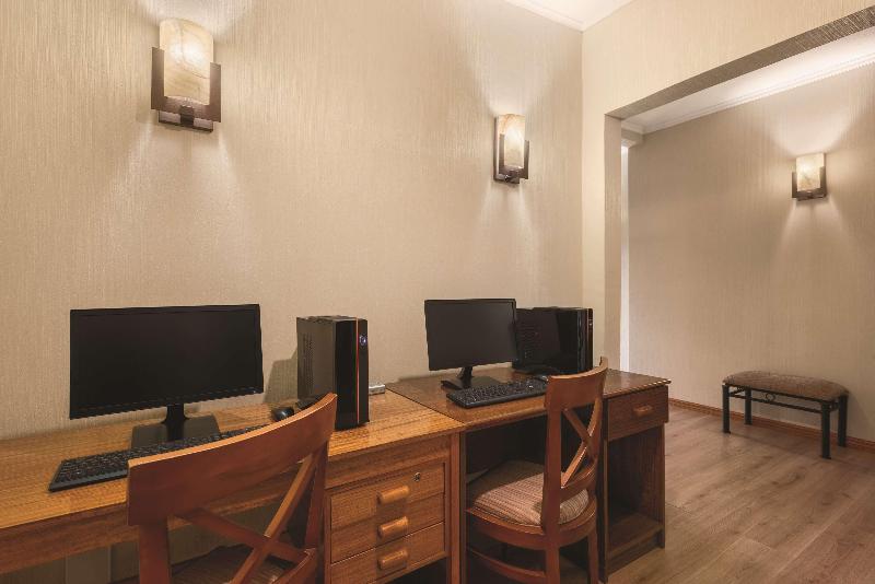 فندق Park Inn By Radisson, Puerto Varas