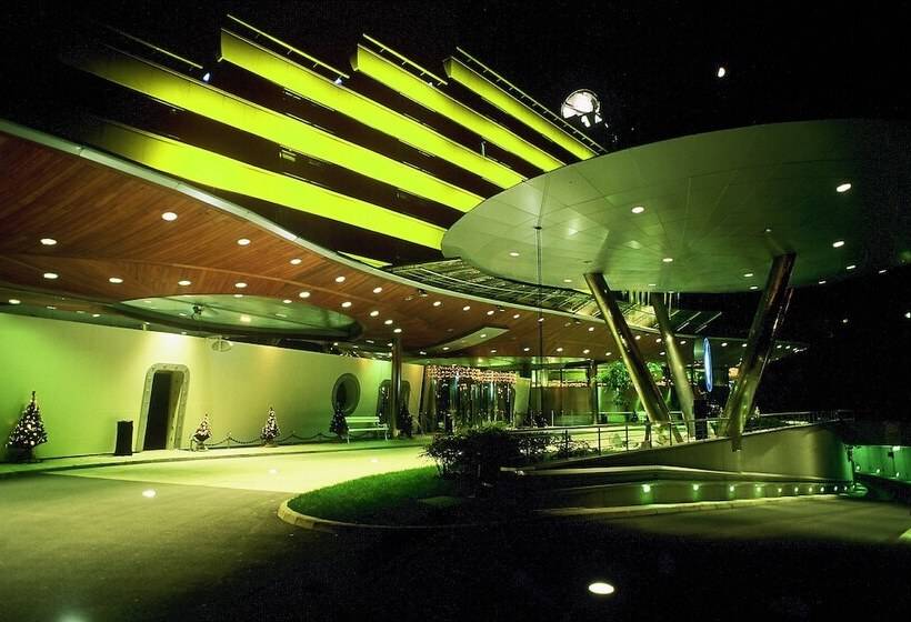 هتل Perla, Resort & Entertainment