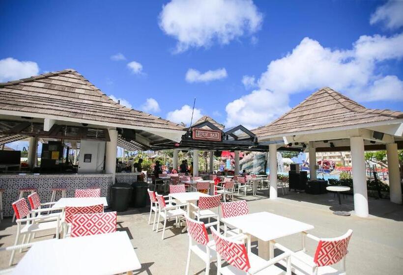 בית מלון כפרי Pacific Islands Club Saipan