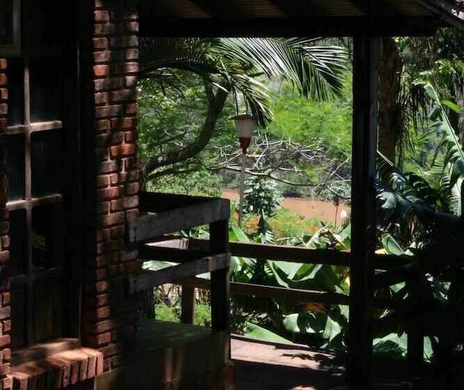 Pirayu Hotel & Resort