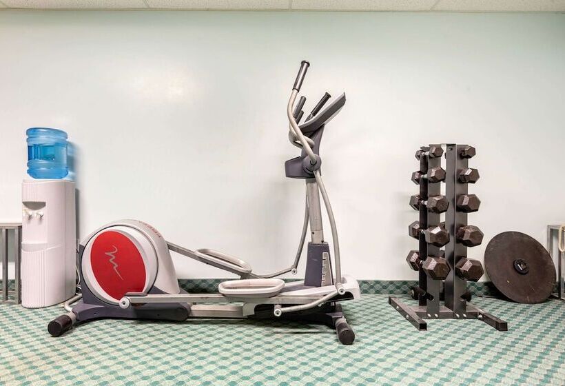 Отель Quality Inn