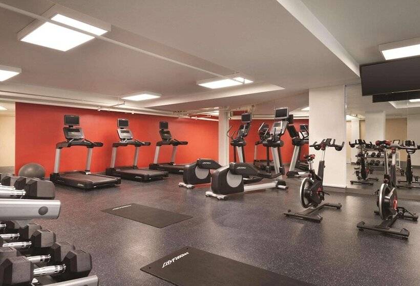 Radisson Hotel Vancouver Airport