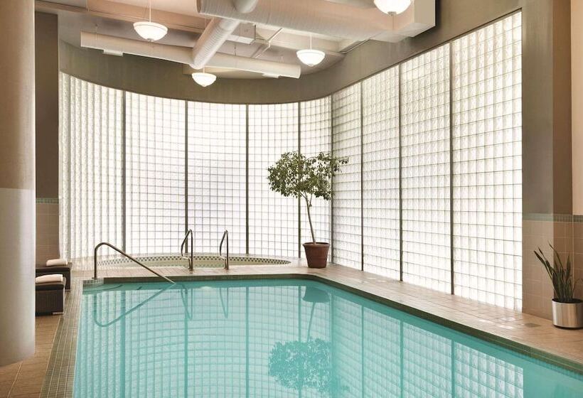 Radisson Hotel Vancouver Airport