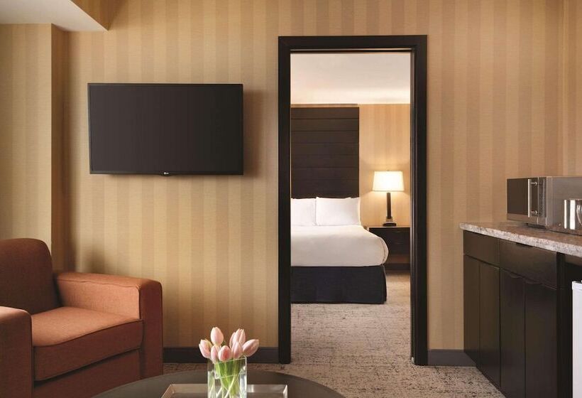 Radisson Hotel Vancouver Airport