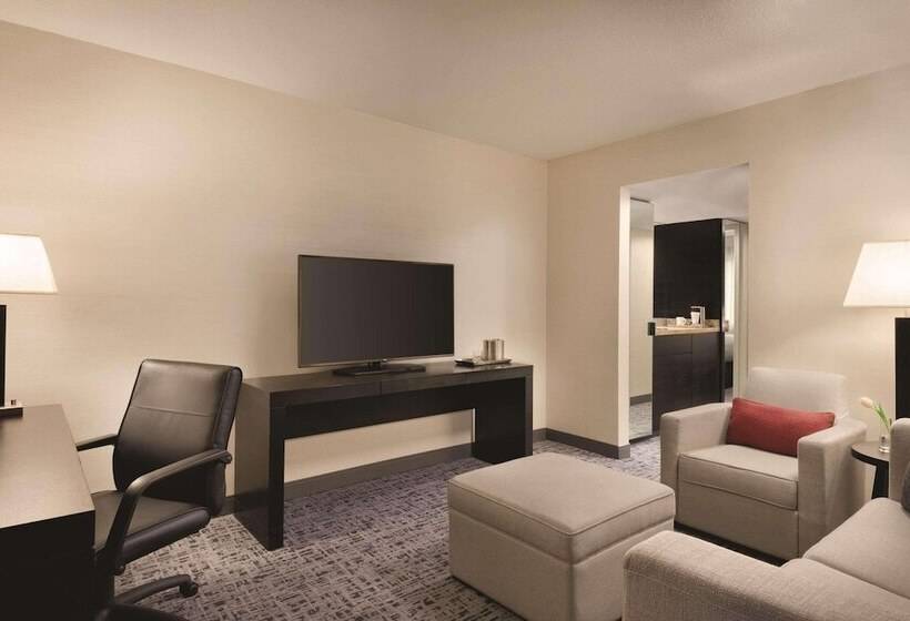 Radisson Hotel Vancouver Airport