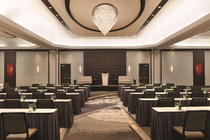 Radisson Hotel Vancouver Airport