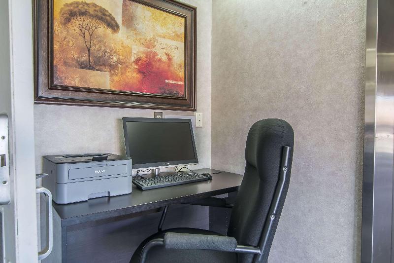 Отель Residence Inn By Marriott Laval