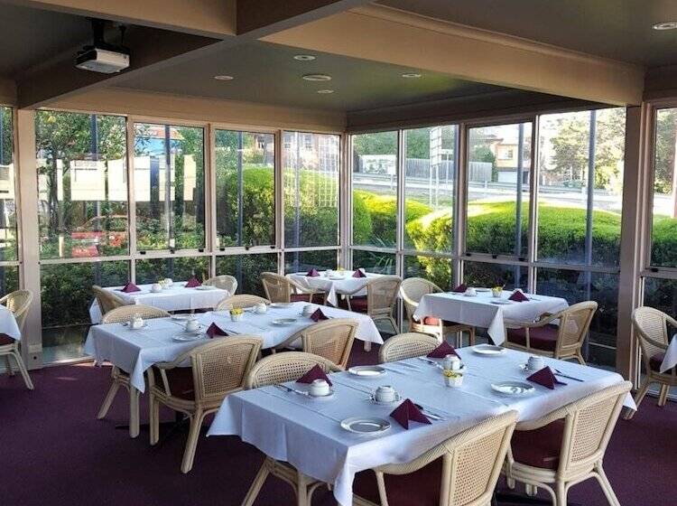 בית מלון כפרי Ringwood Lake Inn