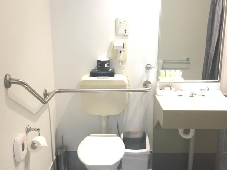 בית מלון כפרי Ringwood Lake Inn