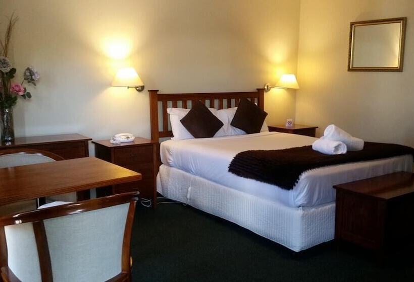 בית מלון כפרי Ringwood Lake Inn