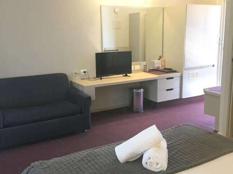 בית מלון כפרי Ringwood Lake Inn