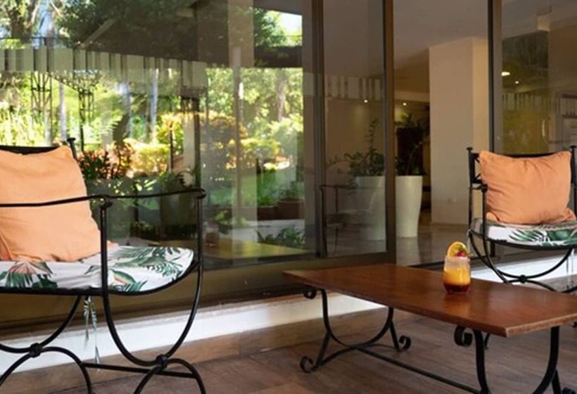 Отель Saint George