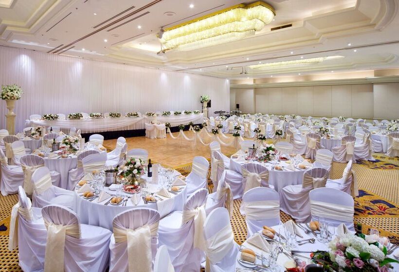 Stamford Plaza Sydney Airport Hotel & Conference Centre