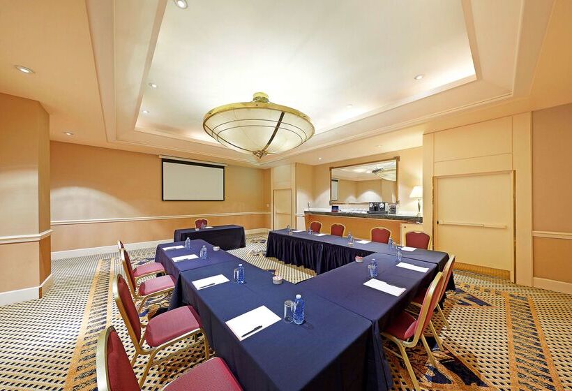 Stamford Plaza Sydney Airport Hotel & Conference Centre