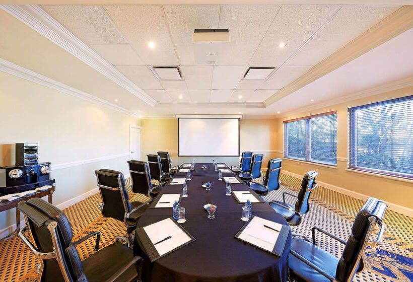 Stamford Plaza Sydney Airport Hotel & Conference Centre