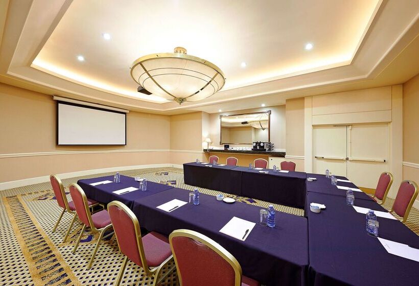 Stamford Plaza Sydney Airport Hotel & Conference Centre