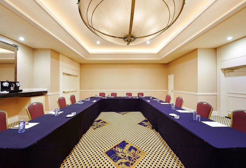 Stamford Plaza Sydney Airport Hotel & Conference Centre