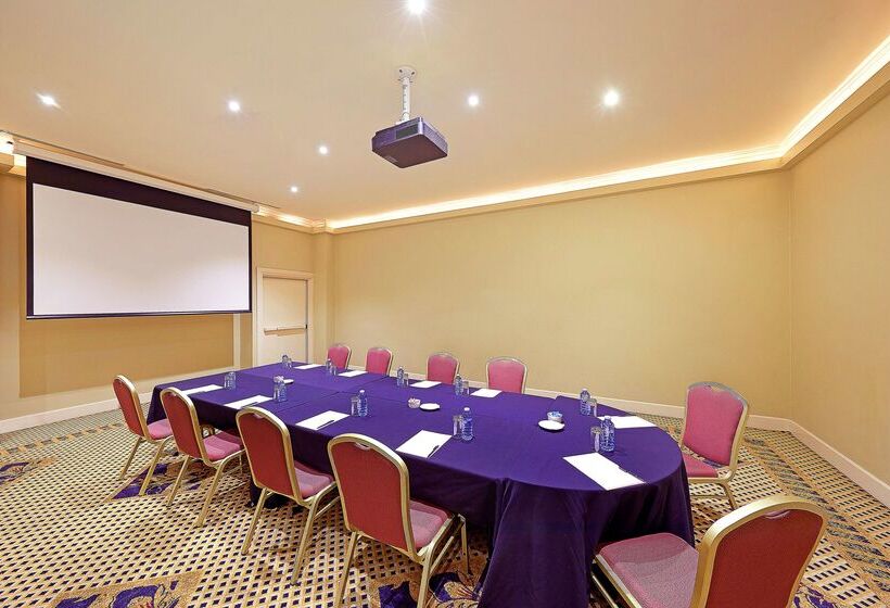 Stamford Plaza Sydney Airport Hotel & Conference Centre