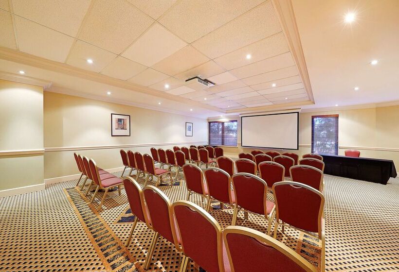 Stamford Plaza Sydney Airport Hotel & Conference Centre