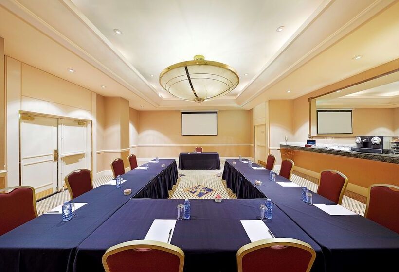 Stamford Plaza Sydney Airport Hotel & Conference Centre
