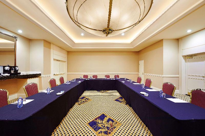 Stamford Plaza Sydney Airport Hotel & Conference Centre