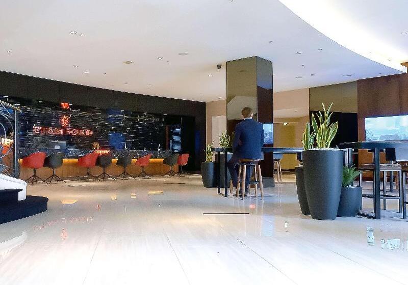 Stamford Plaza Sydney Airport Hotel & Conference Centre