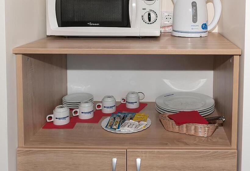 هتل Tauras Center