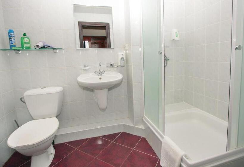 هتل Tauras Center