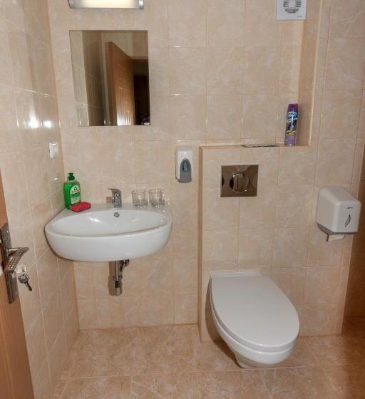 هتل Tauras Center