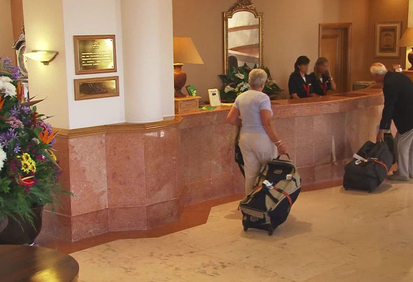 ホテル The Cliff Bay  Portobay