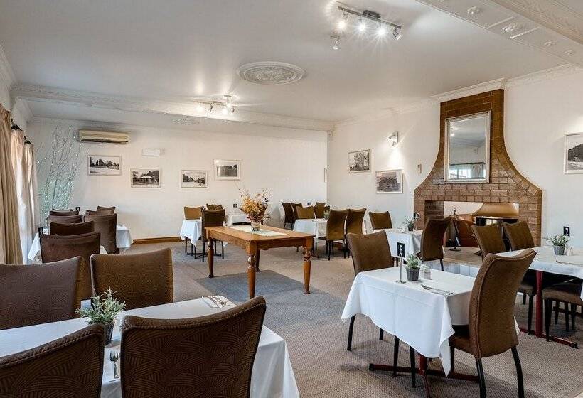 בית מלון כפרי The Henry Parkes Tenterfield