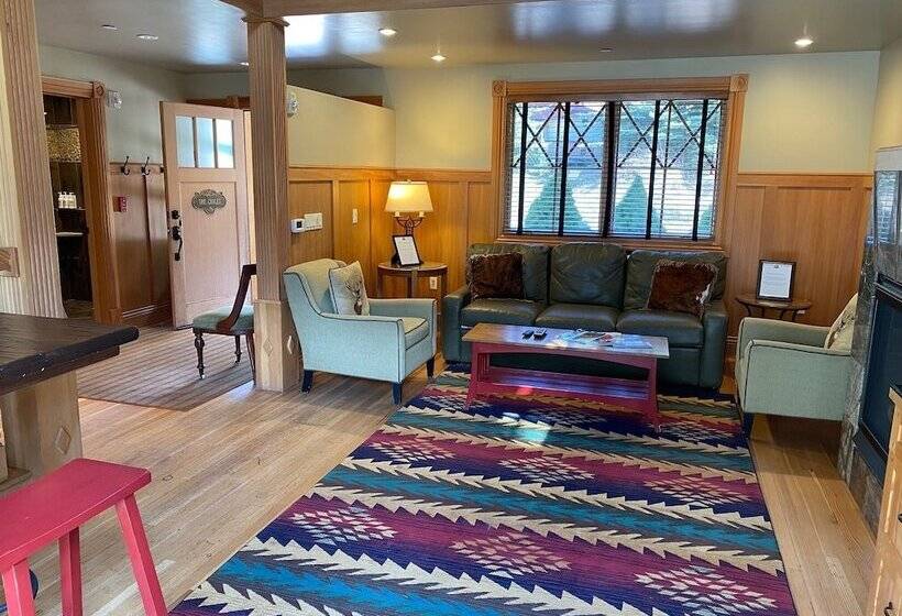 فندق The Historic Redstone Inn