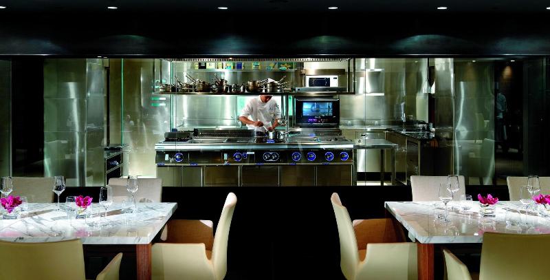 هتل The Ritzcarlton, Bahrain