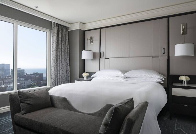 בית מלון כפרי The Ritzcarlton, Cleveland