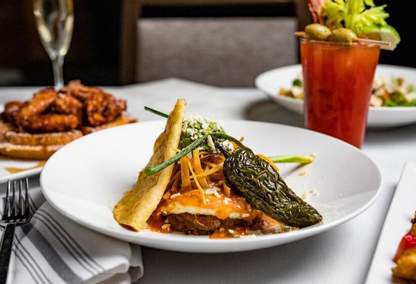 Отель The Westin Oaks Houston At The Galleria