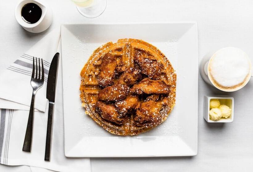 Отель The Westin Oaks Houston At The Galleria