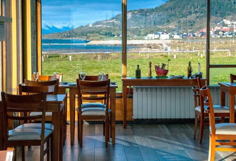 ホテル Tolkeyen Ushuaia