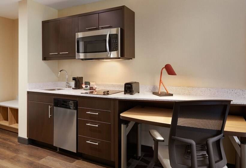 فندق Towneplace Suites By Marriott Toronto Oakville