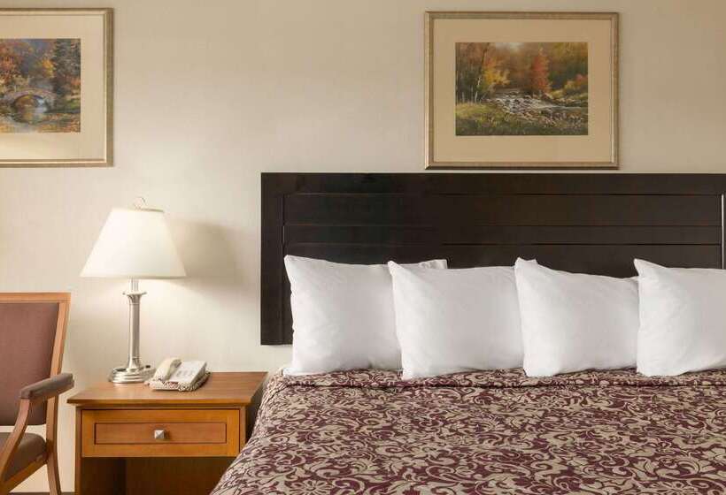 فندق Travelodge By Wyndham Edmonton East