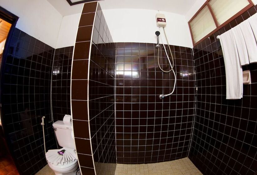 Отель Tropica Bungalow Beach