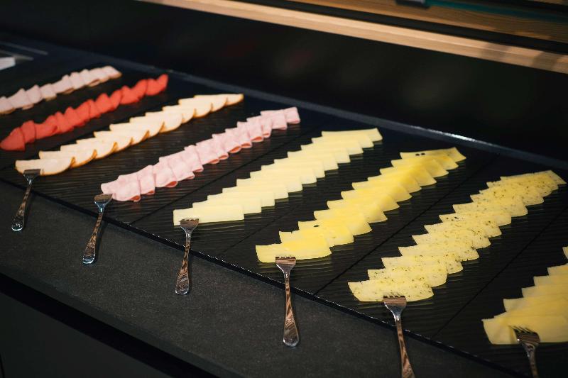 Отель Vienna House Easy By Wyndham Leipzig