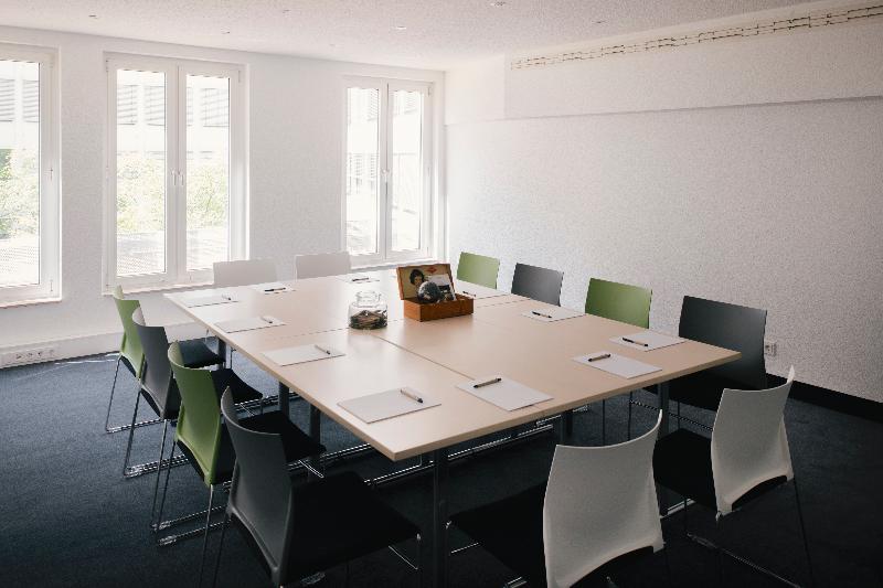 هتل Vienna House Easy By Wyndham Leipzig