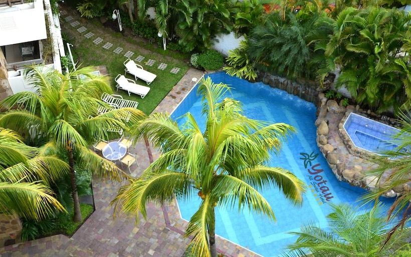 هتل Yotau All Suites