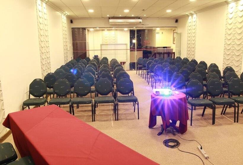 هتل Yotau All Suites