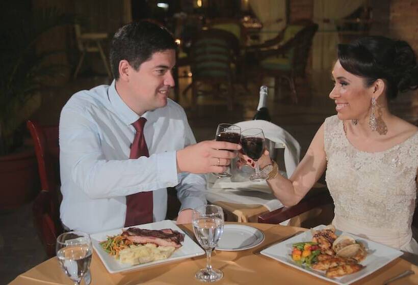 هتل Yotau All Suites