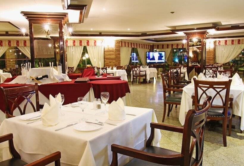 هتل Yotau All Suites