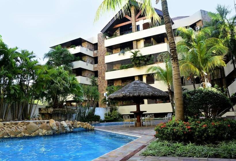 هتل Yotau All Suites